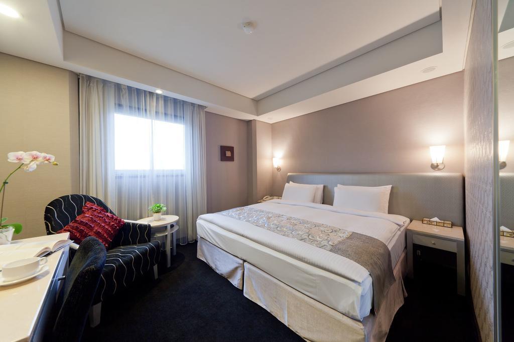 Harbor View Hotel Keelung Habitación foto